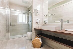 Alexandra Beach Resort & Spa