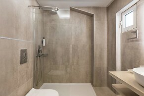 Alexandra Beach Resort & Spa