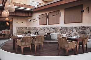 Alexandra Beach Resort & Spa