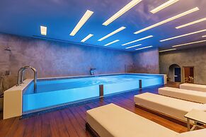 Alexandra Beach Resort & Spa