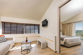Alexandra Beach Resort & Spa