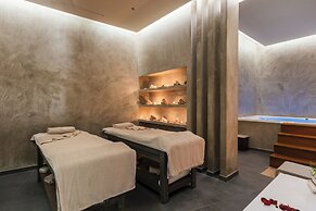 Alexandra Beach Resort & Spa