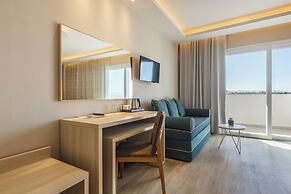 Alexandra Beach Resort & Spa