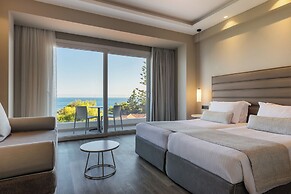 Alexandra Beach Resort & Spa