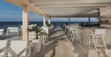 Alexandra Beach Resort & Spa