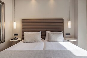 Alexandra Beach Resort & Spa