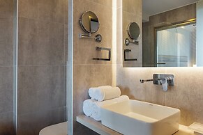 Alexandra Beach Resort & Spa