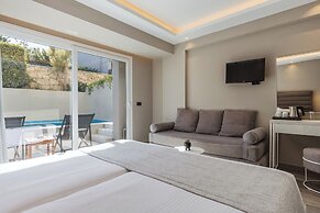 Alexandra Beach Resort & Spa