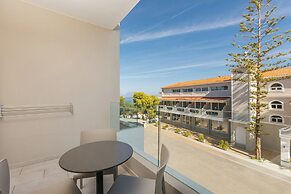 Alexandra Beach Resort & Spa