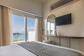 Alexandra Beach Resort & Spa