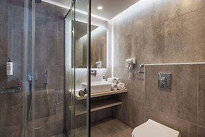 Alexandra Beach Resort & Spa