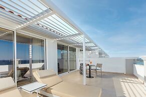 Alexandra Beach Resort & Spa