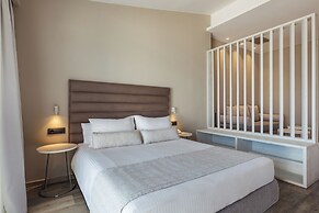 Alexandra Beach Resort & Spa