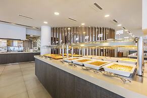 Alexandra Beach Resort & Spa