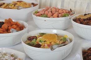 Hydramis Palace Beach Resort