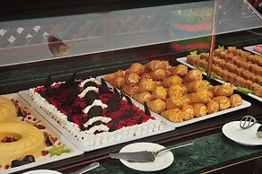 Hydramis Palace Beach Resort