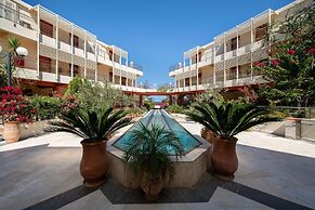 Hydramis Palace Beach Resort