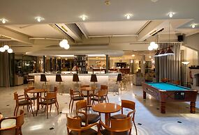 Hydramis Palace Beach Resort