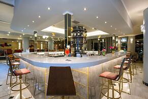 Hydramis Palace Beach Resort