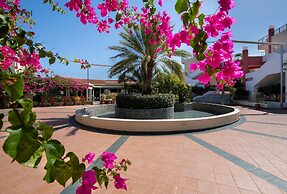 Hydramis Palace Beach Resort