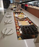 Hydramis Palace Beach Resort