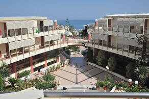 Hydramis Palace Beach Resort