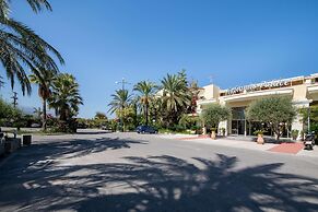 Hydramis Palace Beach Resort