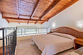 Hydramis Palace Beach Resort