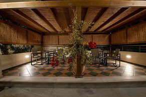 Hydramis Palace Beach Resort