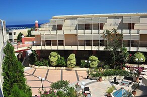 Hydramis Palace Beach Resort