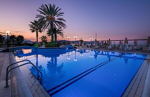 Hydramis Palace Beach Resort