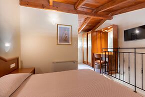 Hydramis Palace Beach Resort