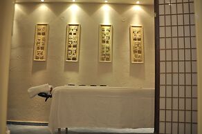 Hydramis Palace Beach Resort