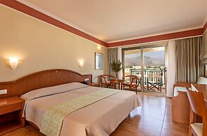 Hydramis Palace Beach Resort