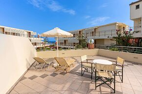 Hydramis Palace Beach Resort