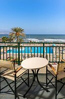 Hydramis Palace Beach Resort