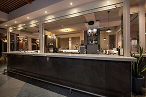 Hydramis Palace Beach Resort