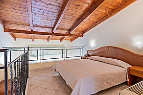 Hydramis Palace Beach Resort