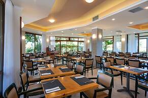 Hydramis Palace Beach Resort