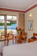 Hydramis Palace Beach Resort