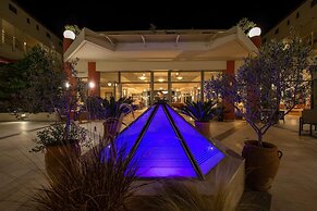 Hydramis Palace Beach Resort