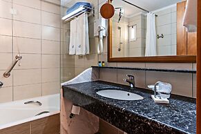 Hydramis Palace Beach Resort