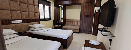 Hotel Metro Palace