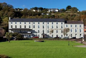 Walter Raleigh Hotel