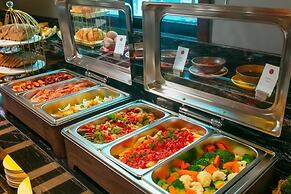 Aurora Central Hotel