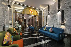 Aurora Central Hotel