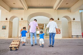 Royal View Hotel Churaumi