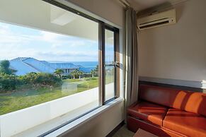 Royal View Hotel Churaumi