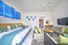 Royal View Hotel Churaumi