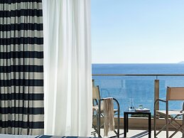 Kalamaki Beach Resort